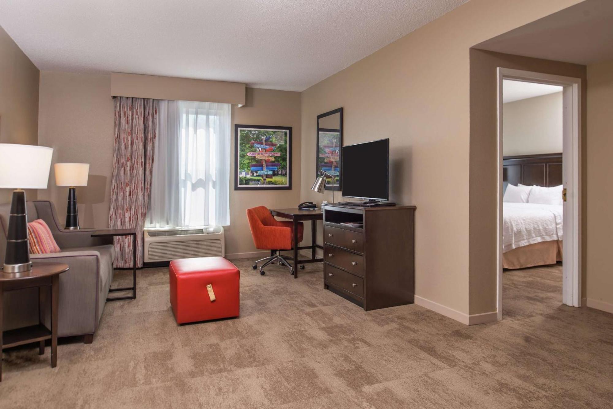 Hampton Inn & Suites Charlotte Arrowood Rd Exterior foto