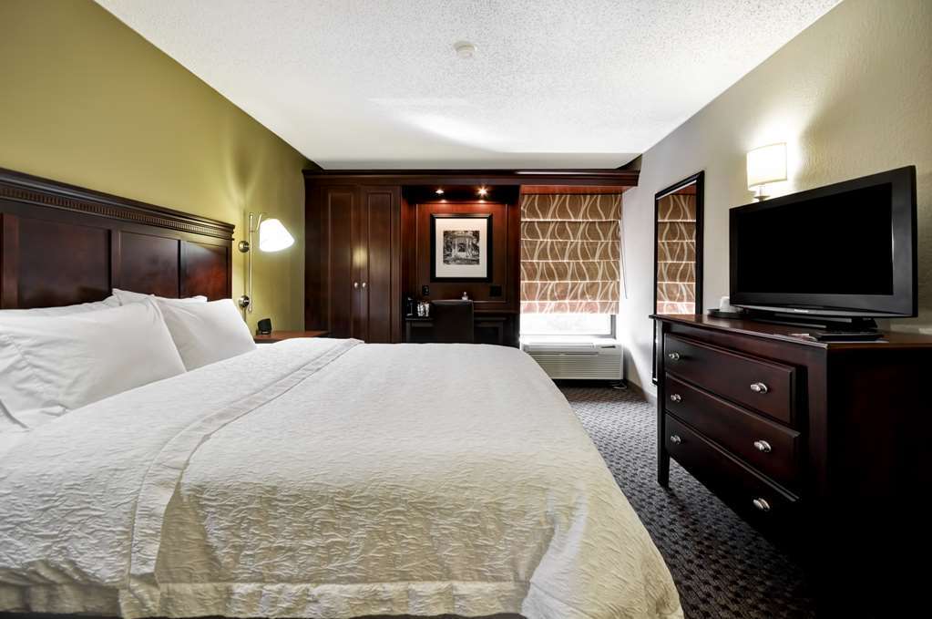Hampton Inn & Suites Charlotte Arrowood Rd Quarto foto
